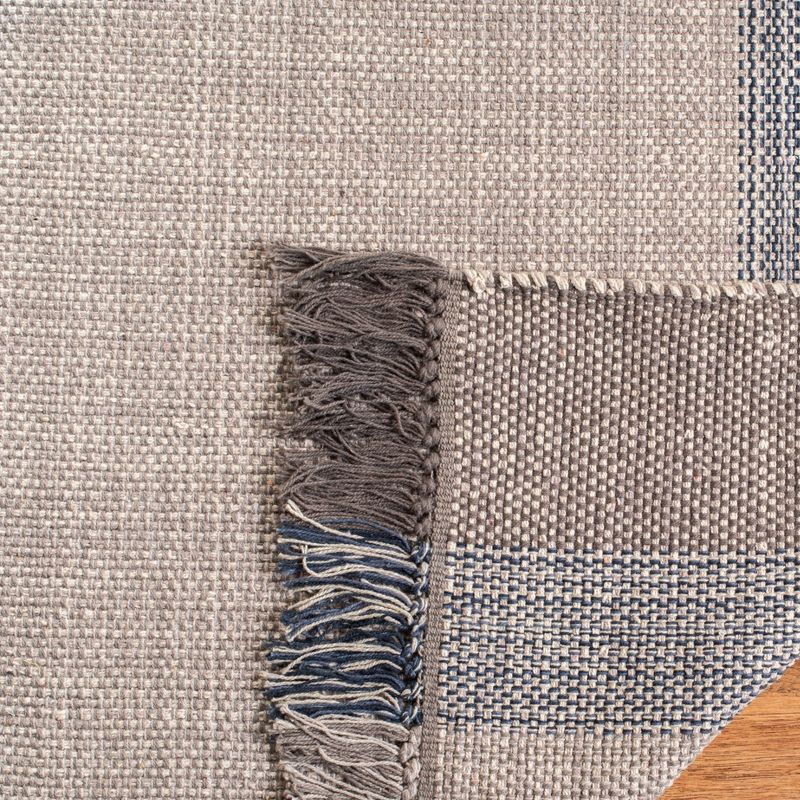 Montauk MTK301 Hand Woven Indoor Accent Rug - Blue/Grey - 2'x3' - Safavieh