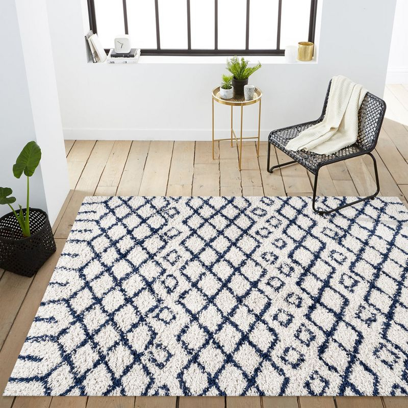 4'x6' Sineu Moroccan Diamond Shag Area Rug, Beige/Navy - JONATHAN Y