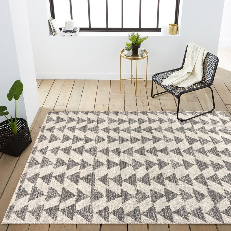 3'x5' Aisha Moroccan Triangle Geometric  Area Rug, Cream/Gray - JONATHAN Y