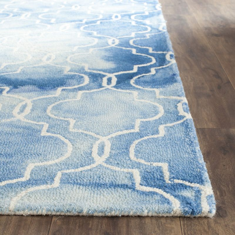 Dip Dye DDY676 Hand Tufted Indoor Area Rug - Blue/Ivory - 6'x9' - Safavieh