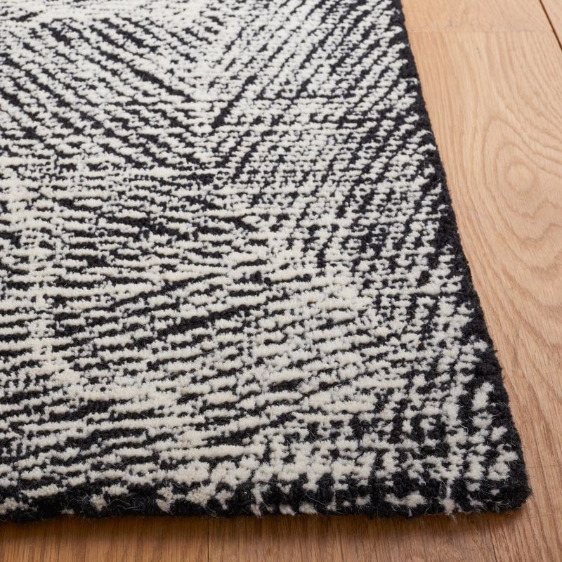 Metro MET999 Hand Tufted Indoor Area Rug - Black/Ivory - 6'x6' - Safavieh