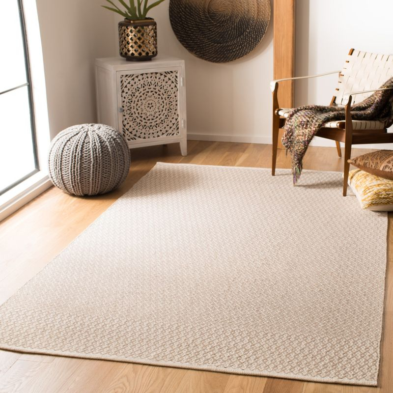 Montauk MTK339 Hand Woven Indoor Accent Rug - Ivory/Grey - 4'x4' - Safavieh