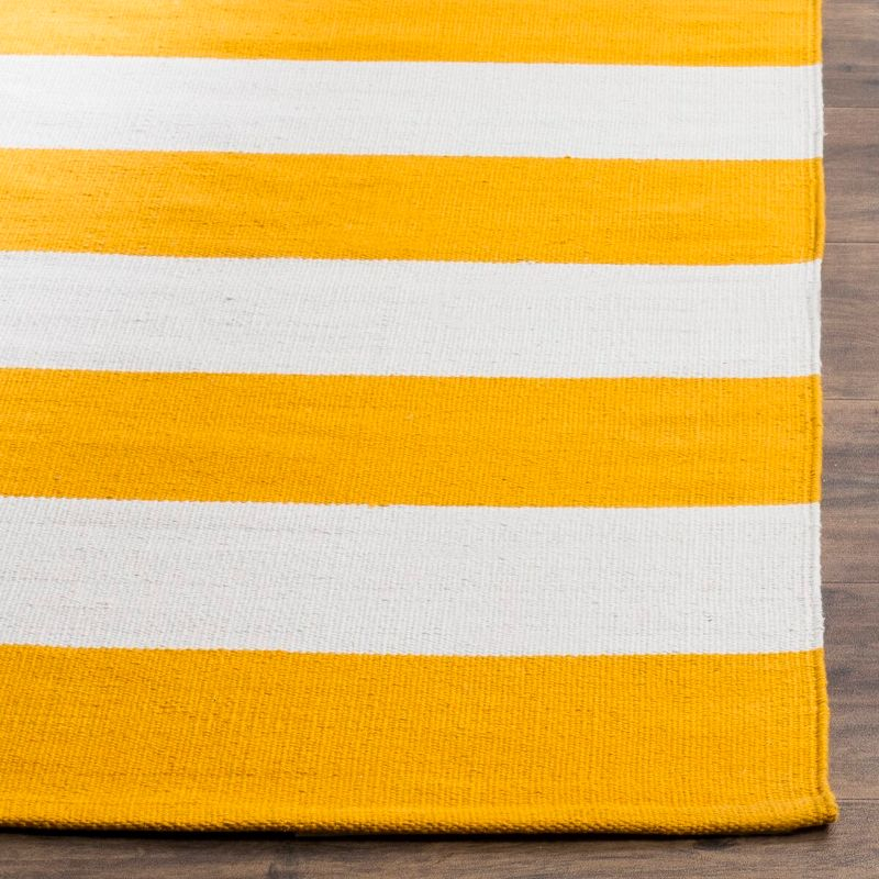 Montauk MTK712 Hand Woven Indoor Accent Rug - Yellow/Ivory - 4'x6' - Safavieh