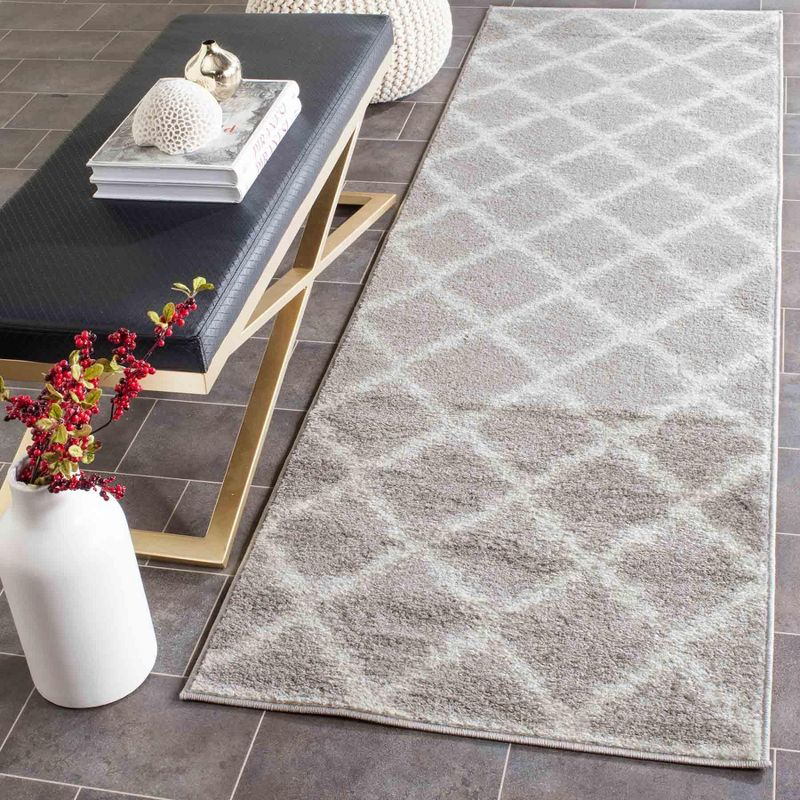 Adirondack ADR120 Power Loomed Runner Rug - Silver/Ivory - 2'6"x6' - Safavieh.