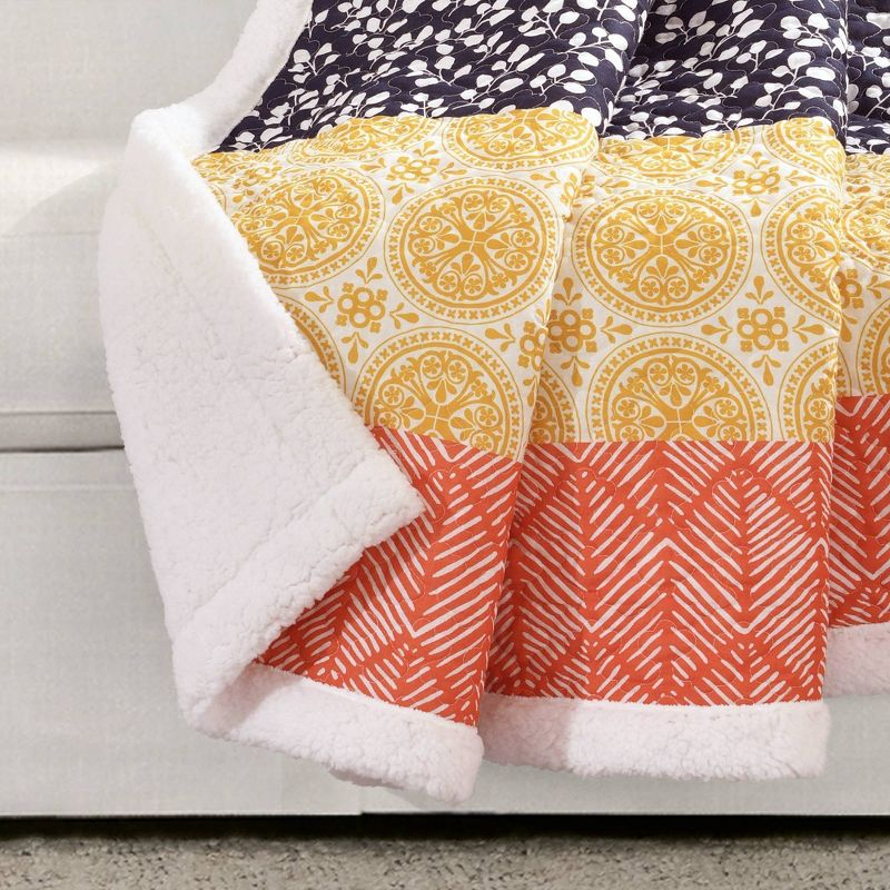 Lush Decor Gyeong Throw