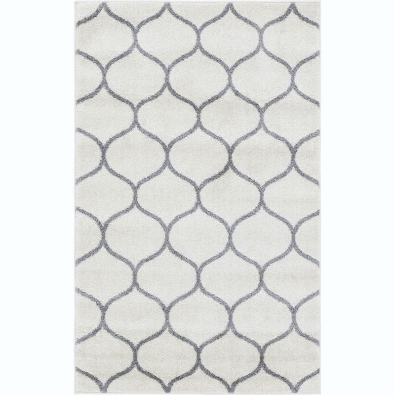 Unique Loom 3' 3 x 5' 3 Trellis Frieze Rounded Ivory Area Rug