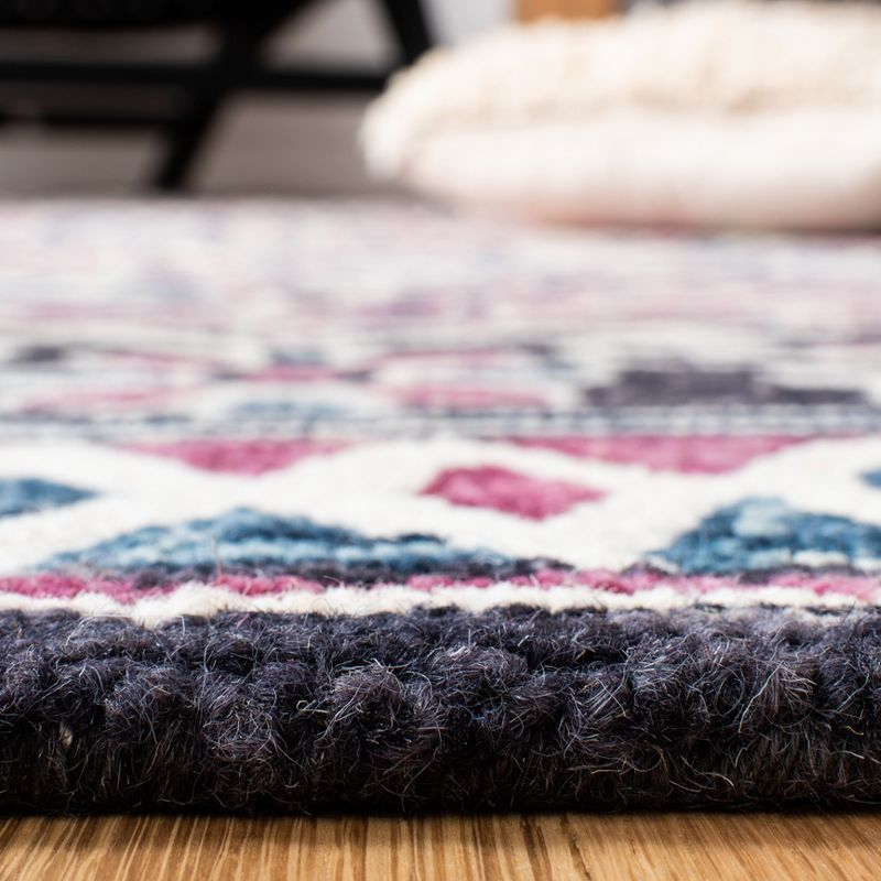 Micro-Loop MLP632 Hand Tufted Area Rug - Ivory/Pink - 5'x5' - Safavieh.