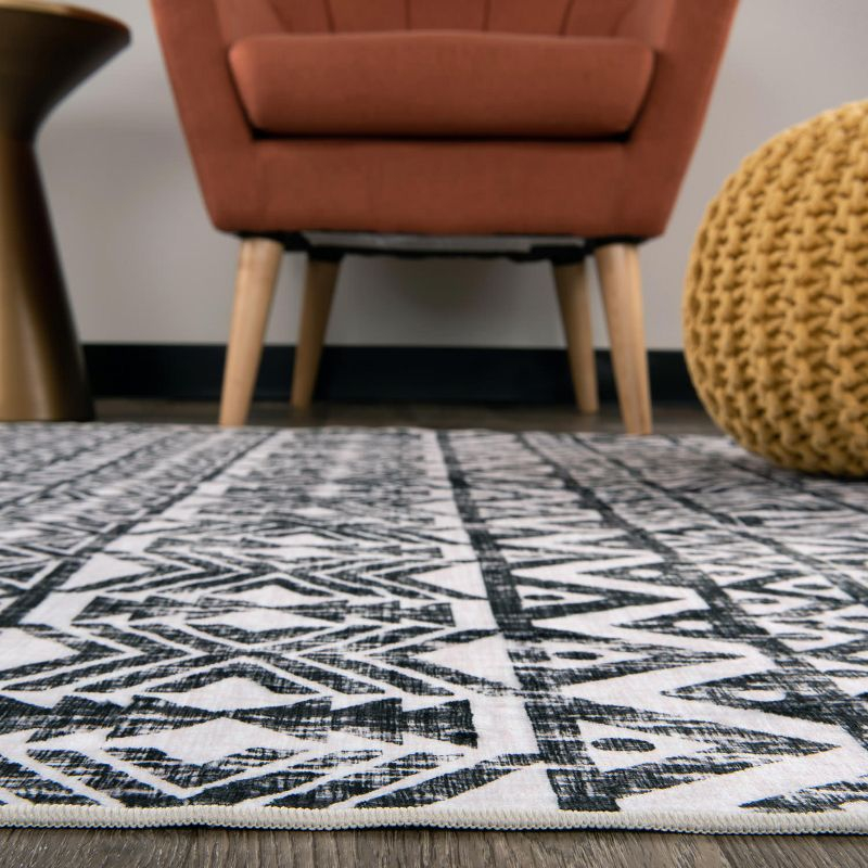 World Rug Gallery Distressed Boho Machine Washable Area Rug - Gray 5' x 7'