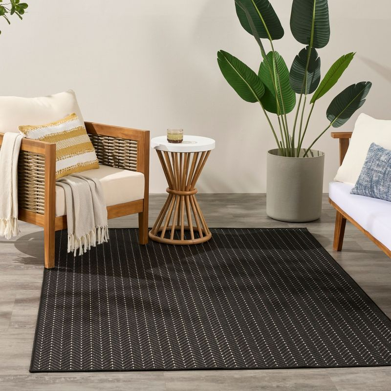 Nourison Horizon Indoor/Outdoor 4' x 6' Black Modern Rug