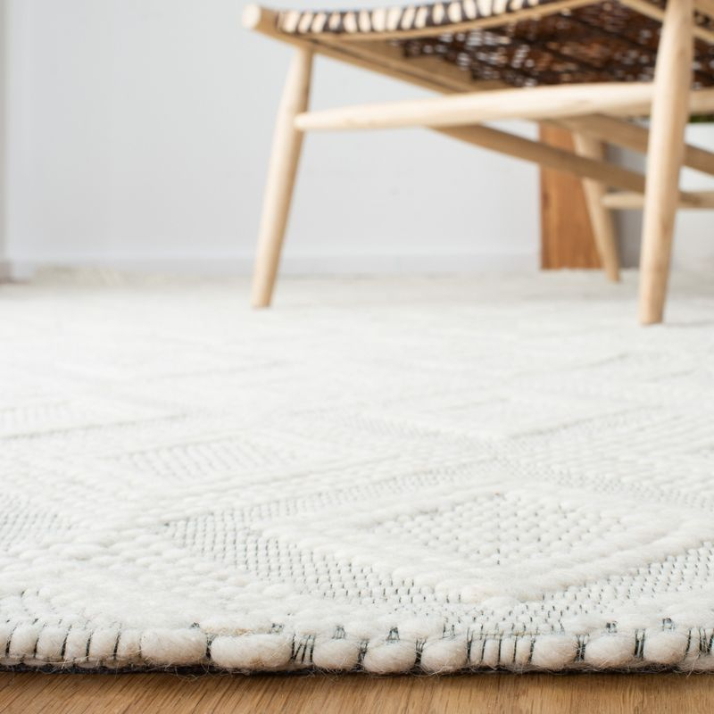 Marbella MRB306 Hand Woven Runner Rug - Ivory - 2'3"x8' - Safavieh.