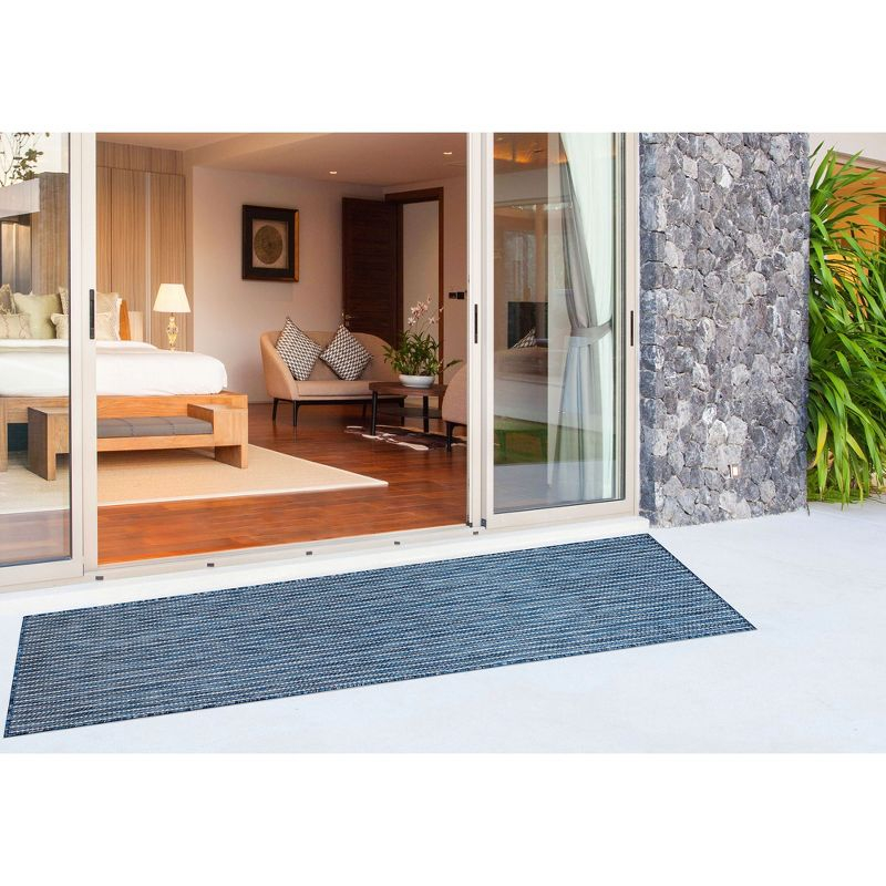 Liora Manne Carmel Texture Stripe Indoor/Outdoor Rug Navy 1'11" x 4'11"