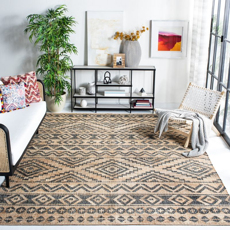 Kilim KLM751 Hand Loomed Area Rug - Natural/Charcoal - 7'x7' - Safavieh