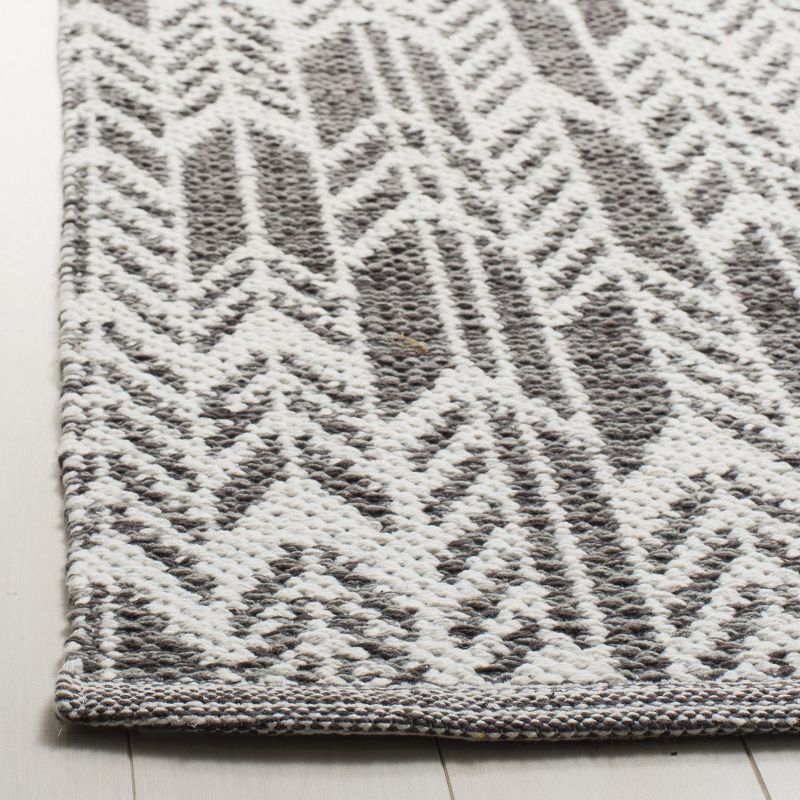Montauk MTK609 Hand Woven Indoor Accent Rug - Charcoal/Ivory - 3'x5' - Safavieh