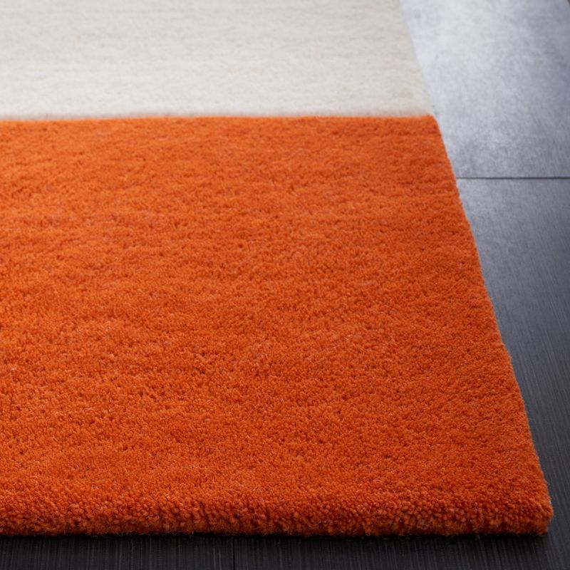 Rodeo Drive RD863 Hand Tufted Indoor Accent Rug - 4'x6' - Green/Brown - Safavieh