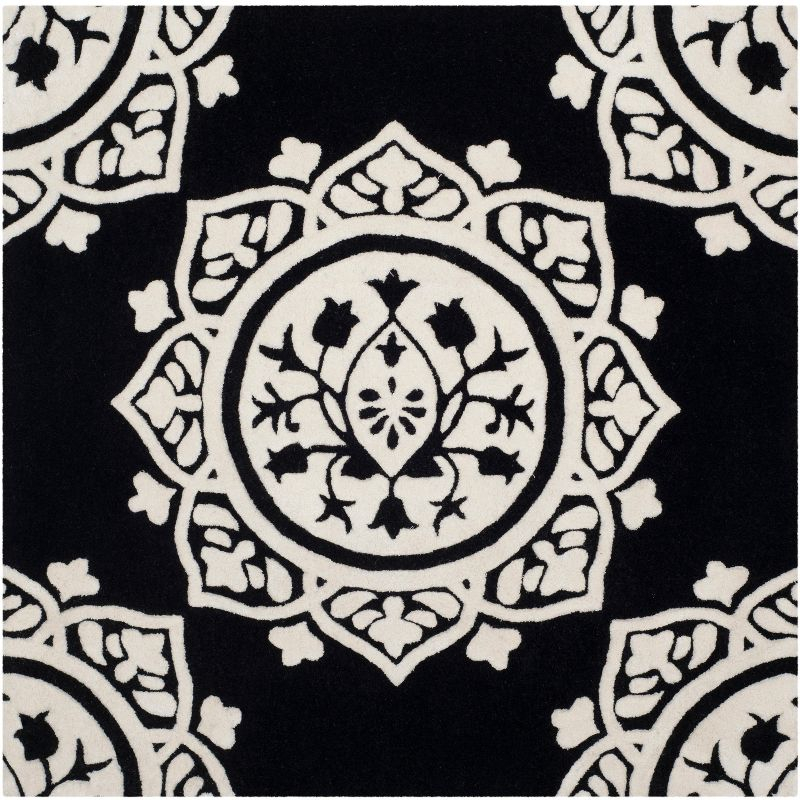 Bella BEL136 Hand Tufted Indoor Area Rug - Black/Ivory - 5'x5' - Safavieh