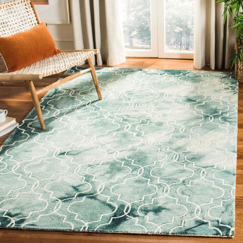 Dip Dye DDY676 Hand Tufted Indoor Area Rug - Green/Ivory - 4'x6' - Safavieh