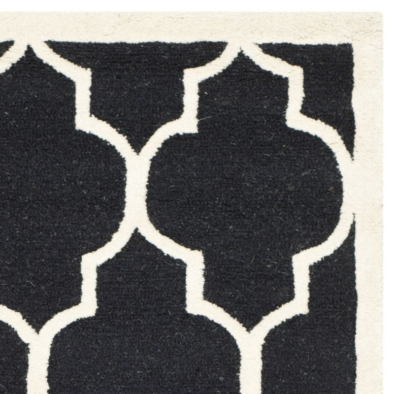 Cambridge CAM134 Tufted Indoor Area Rug - Black/Ivory - 6'x9' - Safavieh