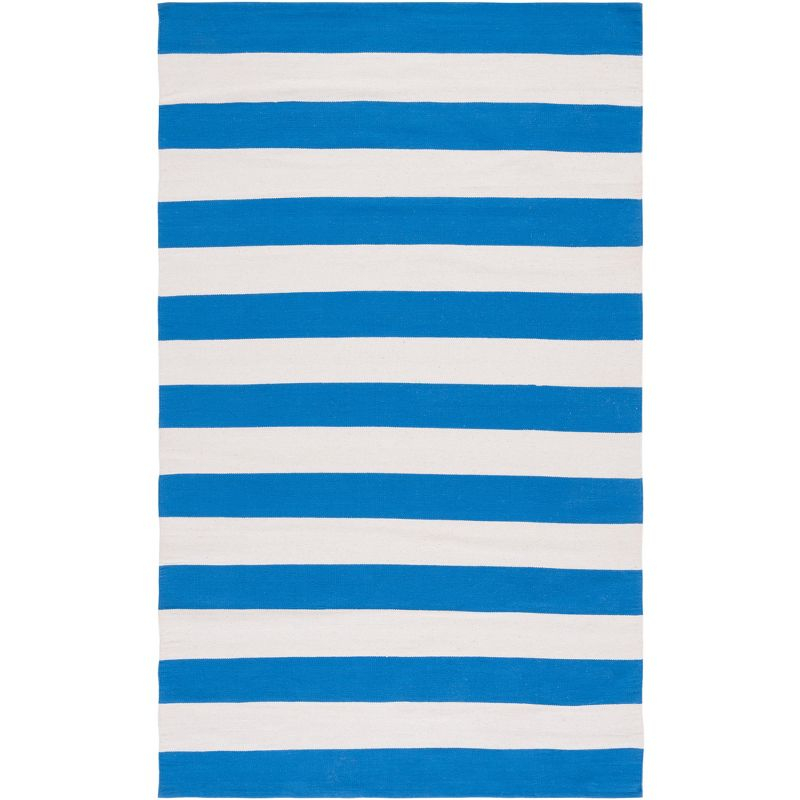 Montauk MTK712 Hand Woven Indoor Accent Rug - Blue/Ivory - 4'x6' - Safavieh