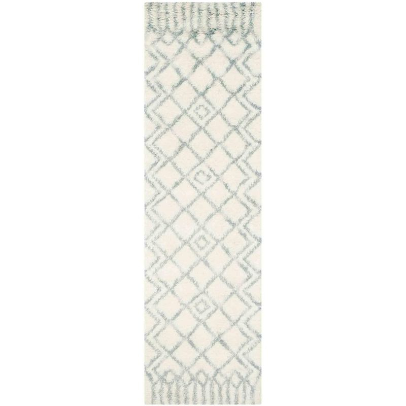 Casablanca CSB894 Hand Tufted Indoor Runner Rug - Ivory/Blue - 2'3"x8' - Safavieh