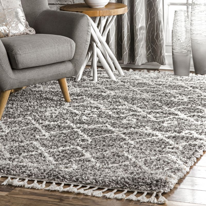 Nuloom Kristi Moroccan 3x5 Accent Shag Indoor Area Rug for Living Room Bedroom Dining Room Nursery Entryway, Grey/Ivory