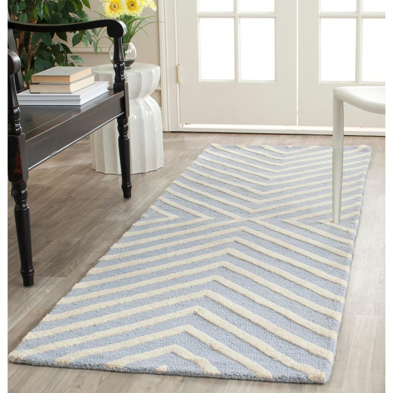 Cambridge CAM129 Hand Tufted Area Rug  - Safavieh