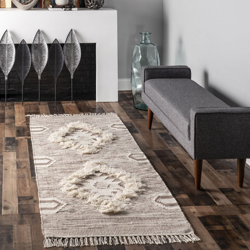 Nuloom Savannah Geometric 2x6 Wool Runner Indoor Area Rug for Living Room Bedroom Dining Room Entryway Hallway Kitchen, Beige/Ivory