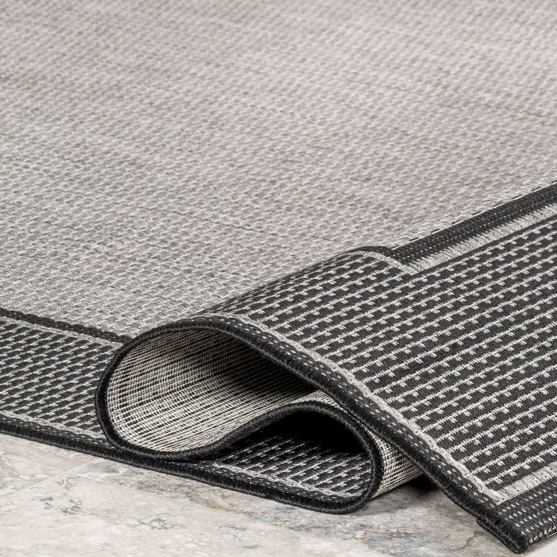 Nuloom Gris Bordered 10 Square Indoor/Outdoor Area Rug for Living Room Patio Deck Front Porch Kitchen, Grey/Black