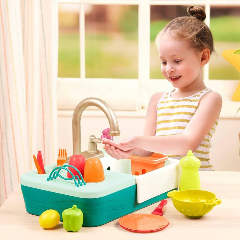B. toys Running Water Play Sink - Splash-n-Scrub Sink - Kids Kitchen Playset
