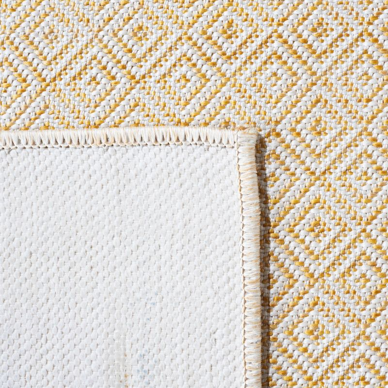 Hampton HTN230 Indoor/Outdoor Machine Made Area Rug - 6'5"x6'5" - Yellow - Safavieh