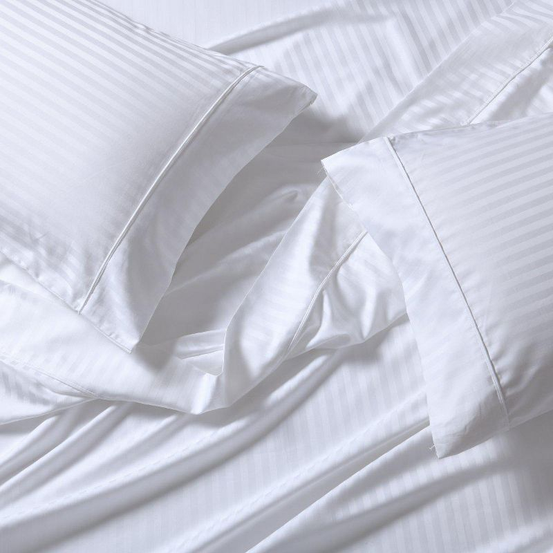 Egyptian Linens Extra Deep Pockets (22 inches) Stripe 650 Easy Care Sheet sets White Queen