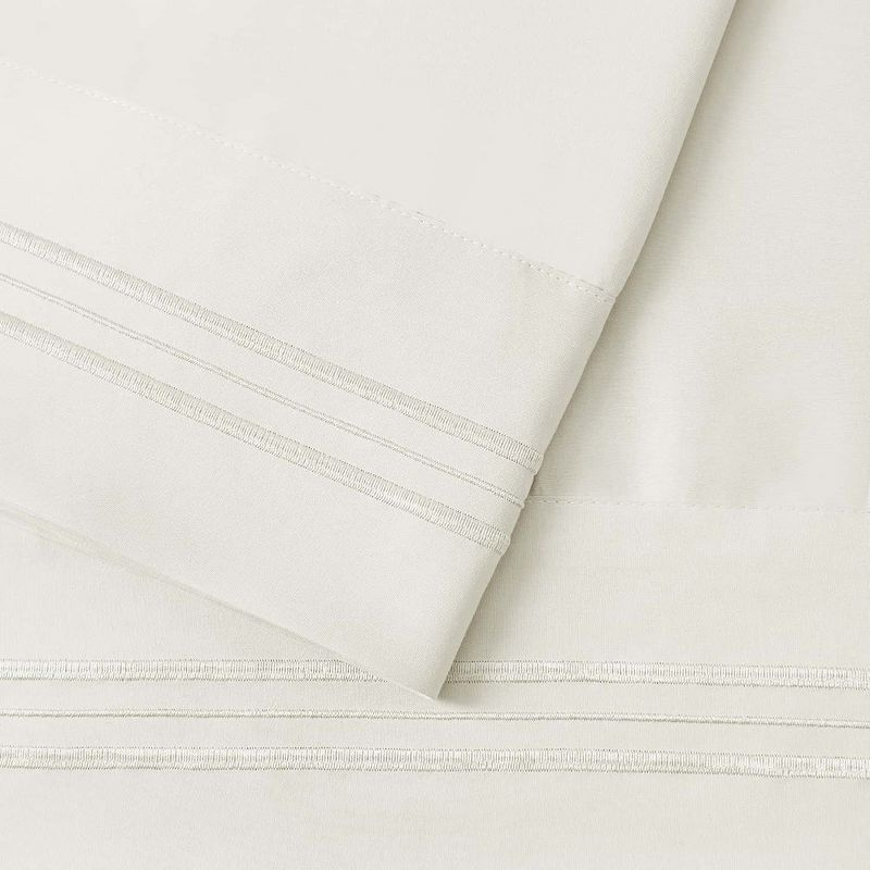 Nestl Luxury Soft Microfiber Standard/Queen Size Pillowcases, Set of 2, Off White