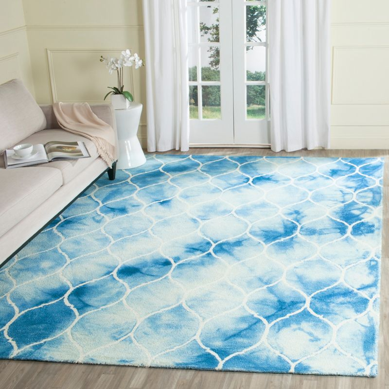 Dip Dye DDY685 Hand Tufted Indoor Area Rug - Blue/Ivory - 8'x10' - Safavieh