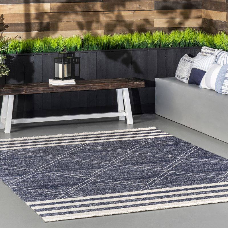 Nuloom Roberge Trellis 3x5 Indoor/Outdoor Accent Rug for Living Room Patio Deck Front Porch Entryway Kitchen, Navy/Ivory