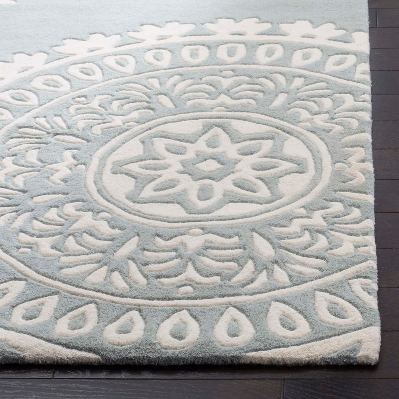 Bella BEL121 Hand Tufted Area Rug - Grey/Ivory - 8'9"x12' - Safavieh.