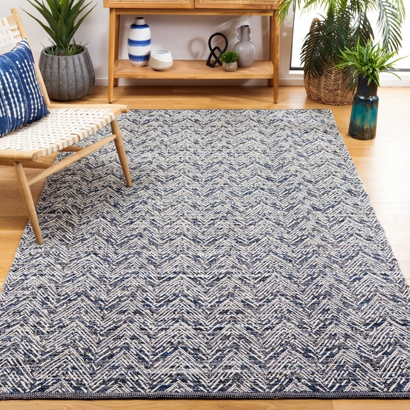 Kilim KLM401 Hand Woven Area Rug - Navy - 4'x6' - Safavieh
