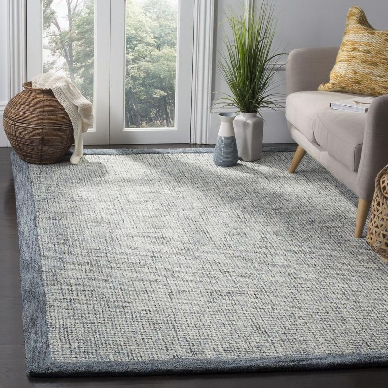 Abstract ABT220 Handmade Indoor Area Rug - Navy/Ivory - 4'x6' - Safavieh