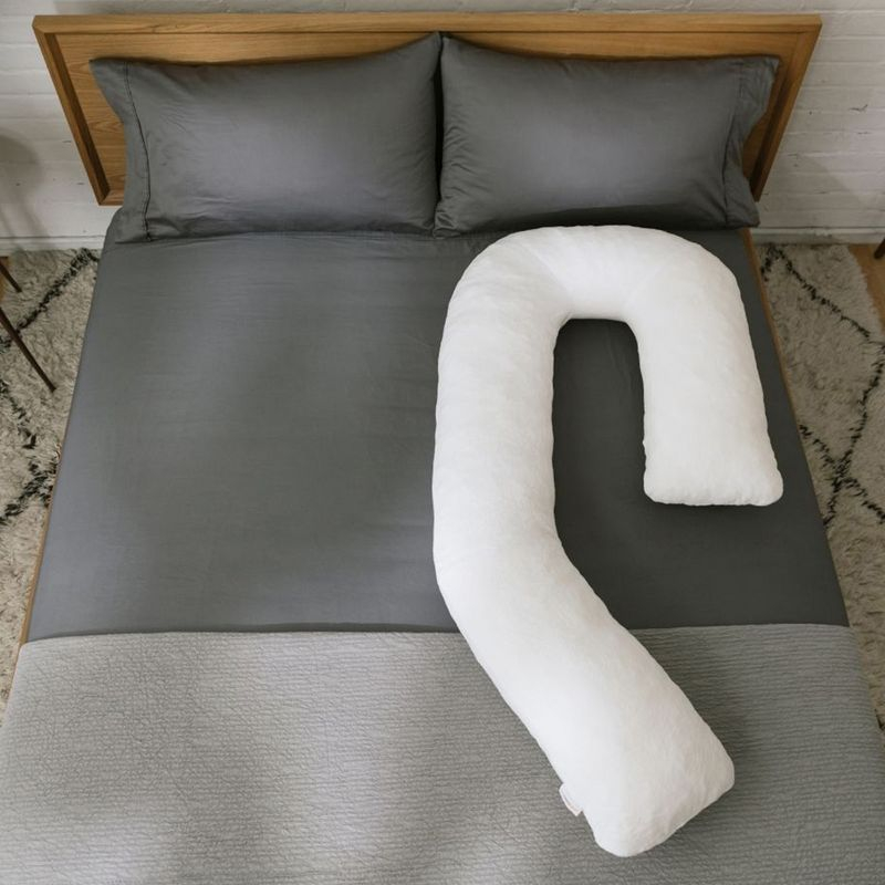 MedCline Therapeutic Full Body Pillow - Pillow for Side Sleepers - Shredded Memory Foam - Medium / Large - 5'2" & Above