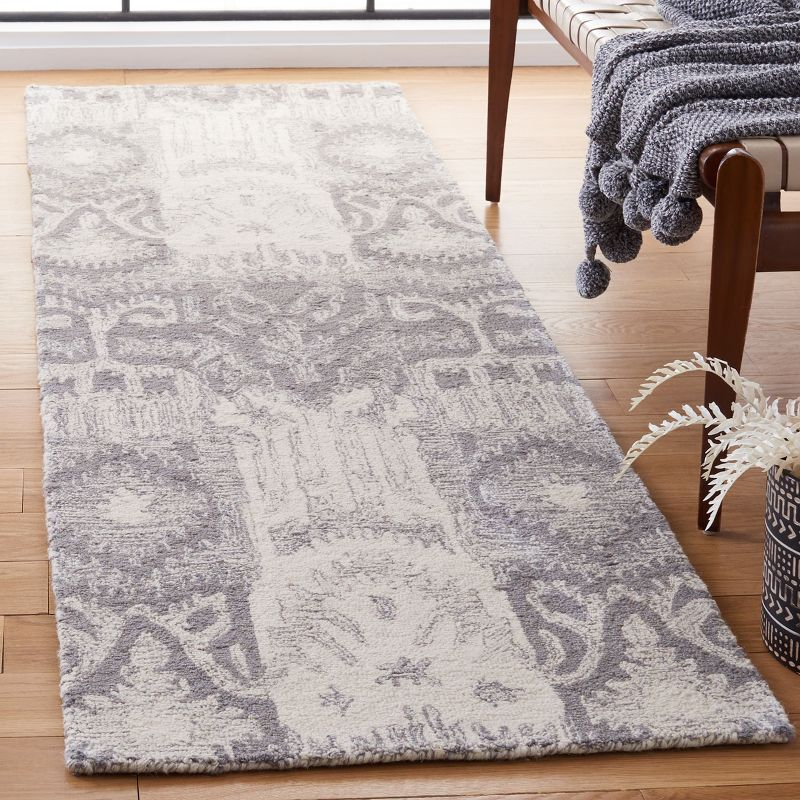 Ikat IKT653 Hand Tufted Runner Rug - Grey/Ivory - 2'3"x8' - Safavieh.