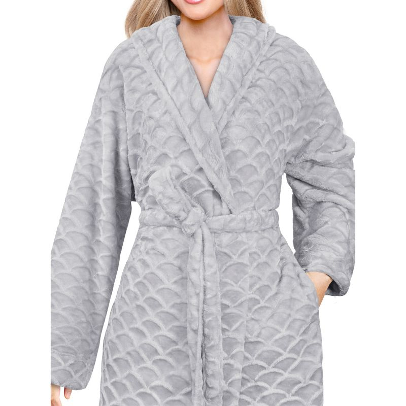 PAVILIA Short Robes for Women, Plush Soft Bathrobe Womens Lightweight, Fluffy Fuzzy Robe Knee Length, Shower Spa (Light Grey, Small-Medium)