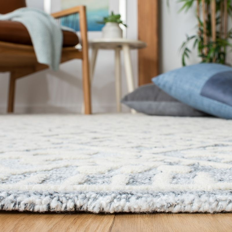 Roslyn ROS803 Hand Tufted Area Rug - Grey/Ivory - 5'x8' - Safavieh.