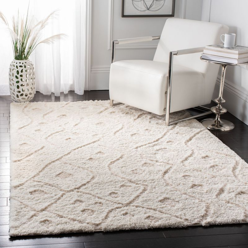 Sparta Shag SPG511 Power Loomed Indoor Area Rug - Ivory/Beige - 5'1"x7'6" - Safavieh