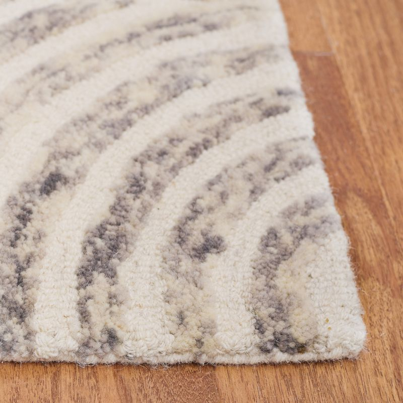 Trace TRC310 Hand Tufted Area Rug - Grey/Ivory - 5'x8' - Safavieh.