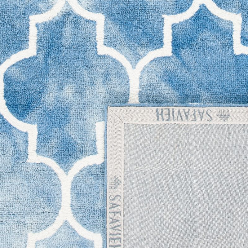 Dip Dye DDY535 Hand Tufted Accent Rug - Blue/Ivory - 2'6"x4' - Safavieh.