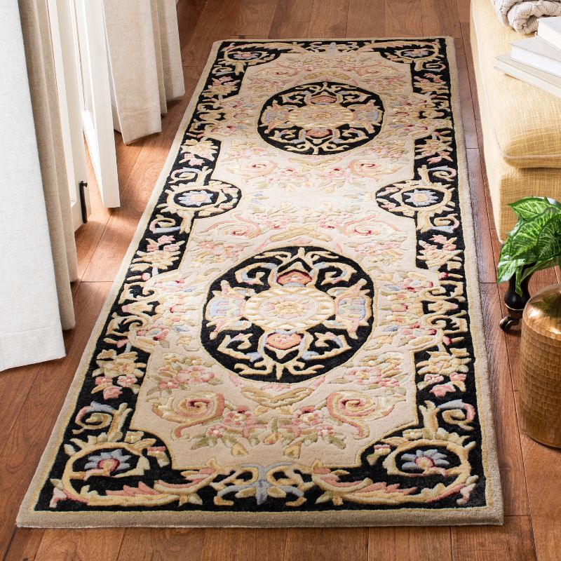Savonnerie SAV206 Hand Tufted Runner Rug - Ivory/Gold - 2'6"x8' - Safavieh.