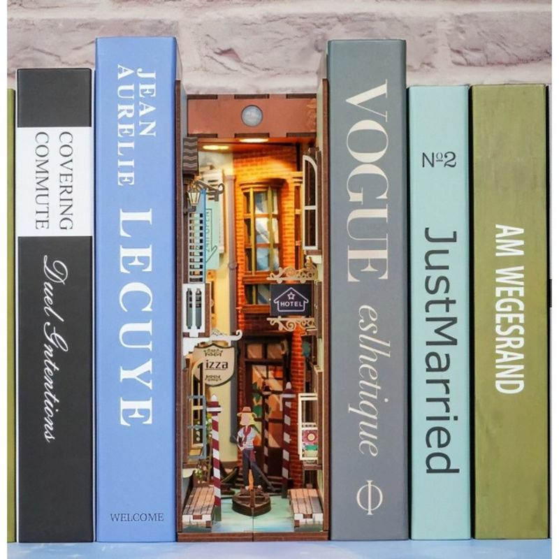 DIY 3D Book Nook Kit Travel in Venice 127pcs