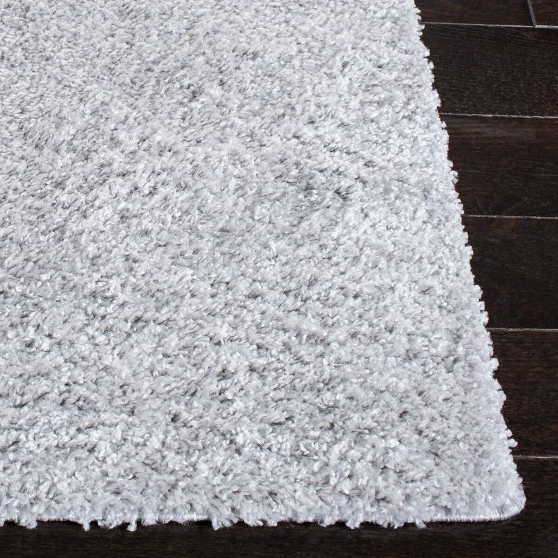 August Shag 500 AUG511 Power Loomed Indoor Area Rug - Light Grey - 5'3"x7'7" - Safavieh