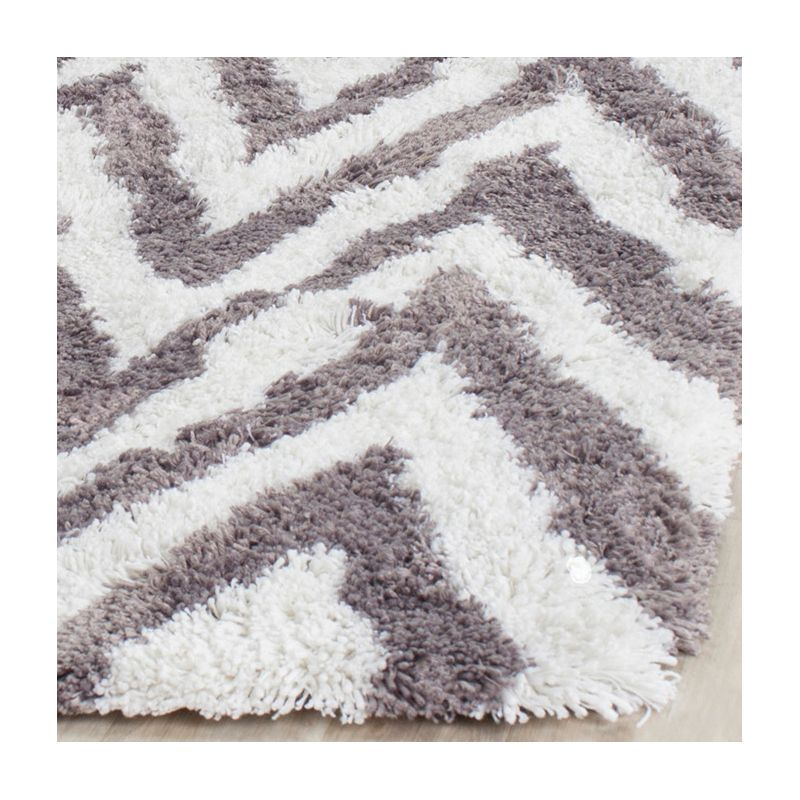 Shag SG250 Hand Tufted Area Rug - Ivory/Grey - 5'x5' - Safavieh.