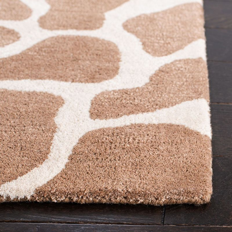 Soho SOH436 Hand Tufted Area Rug - Beige/Brown - 3'6"x5'6" - Safavieh.