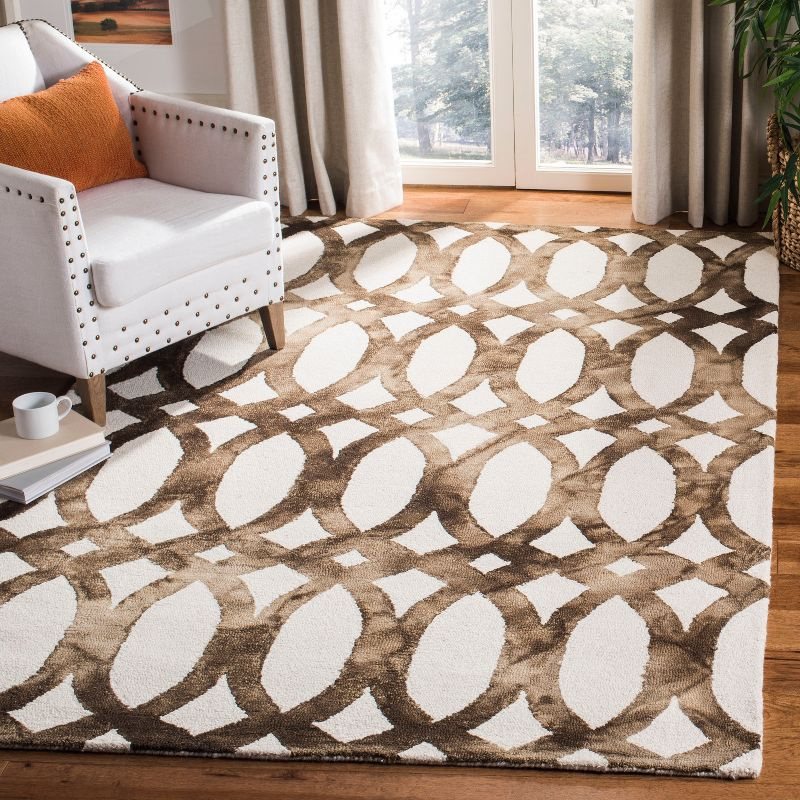 Dip Dye DDY675 Hand Tufted Area Rug - Ivory/Chocolate - 5'x8' - Safavieh.