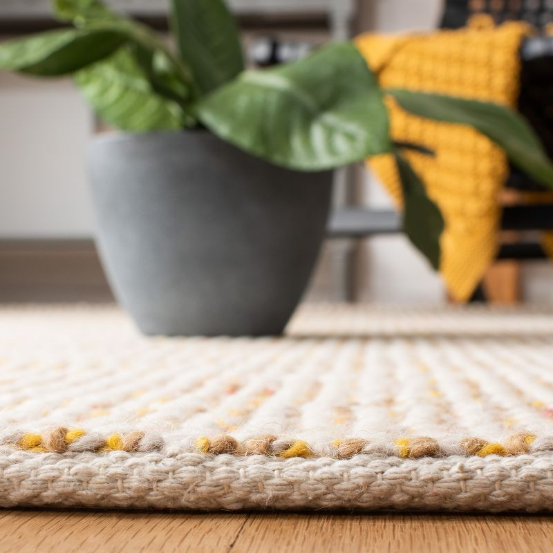 Vermont VRM401 Hand Woven Area Rug - Ivory/Gold - 4'x6' - Safavieh.